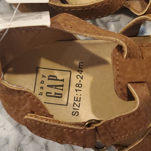 Baby Gap Gladiator Sandals for girls in -Size 18-24 m (#1) - Picture 2 of 5